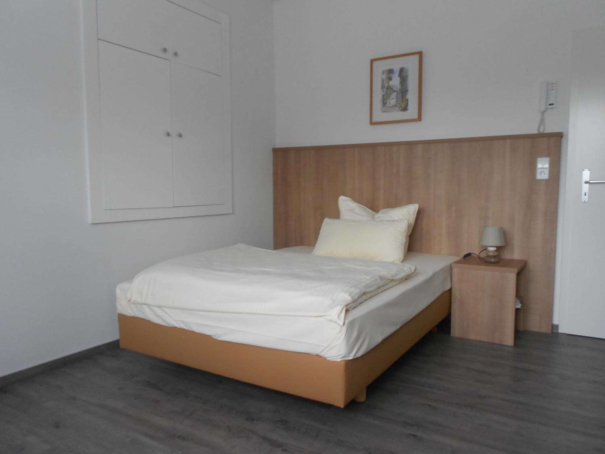 Apartment-Pension Schwalbennest Herzogenaurach Rum bild